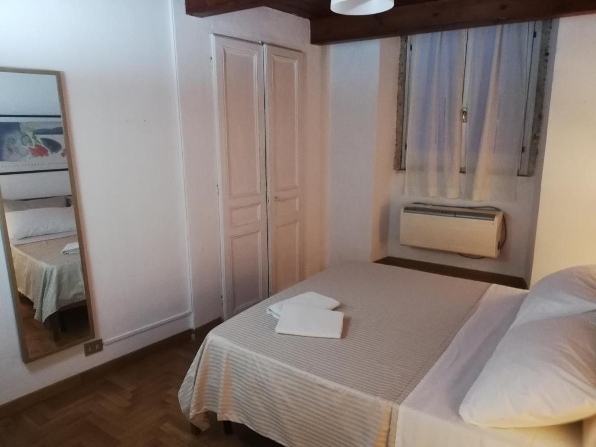 Coronari 45 Apartment Rome Bagian luar foto